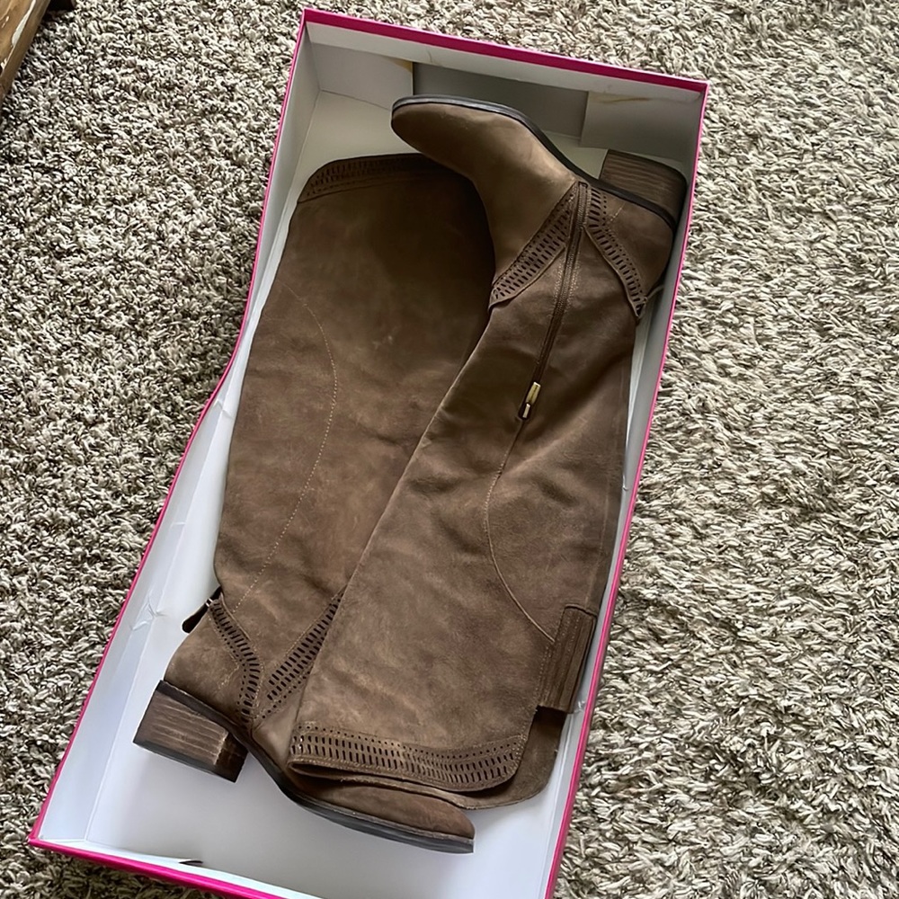 Vince Camuto VC-Karinda Boots